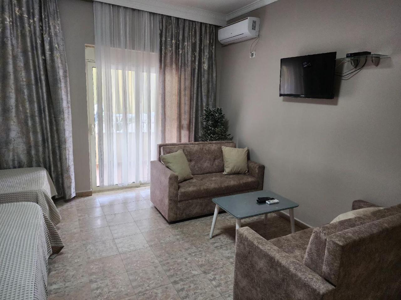 Hotel Maren Durres Exterior photo