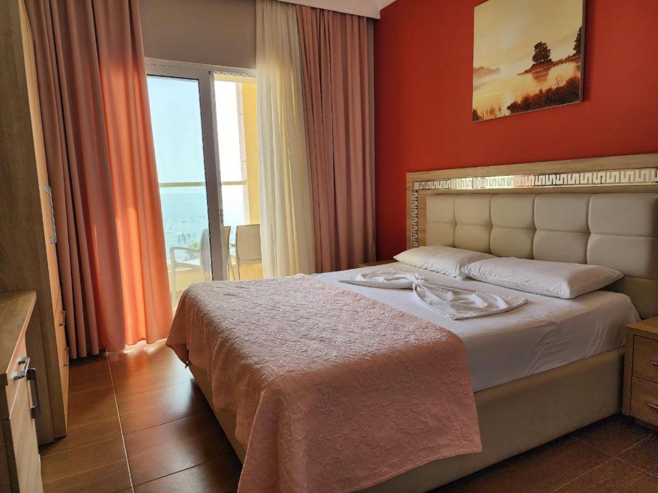 Hotel Maren Durres Exterior photo